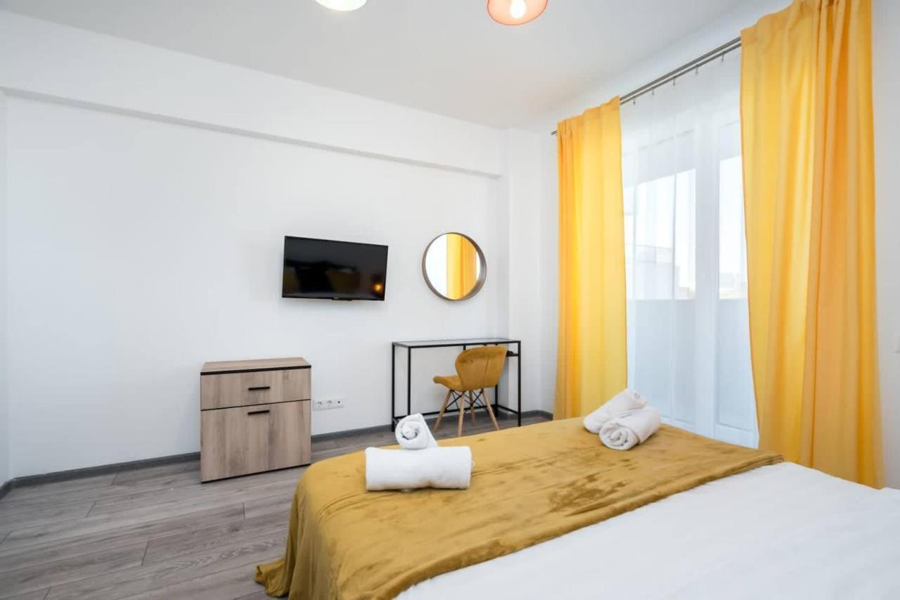 Ferienwohnung Carol New Building With Balcony Bukarest Exterior foto